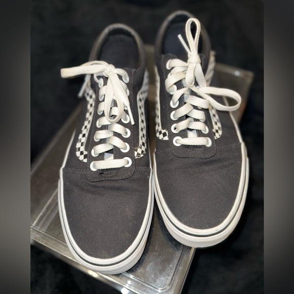 Vans Black and White Sneakers with Canvas Upper - Picture 3 of 12